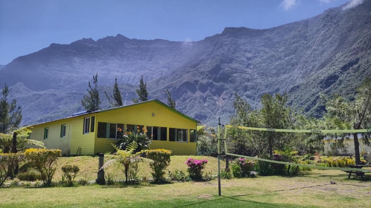 Olatika - Gite Des Cascades Cilaos Luaran gambar